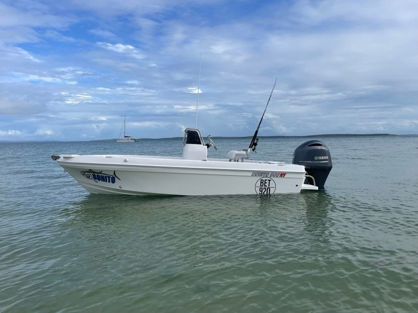 560-centre-console-tiller